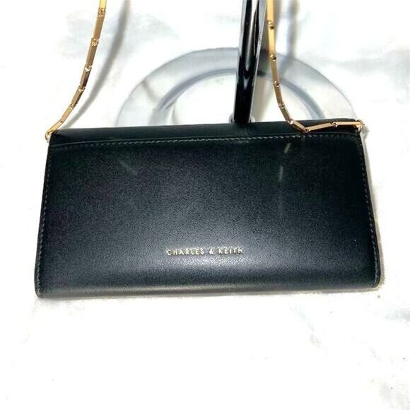 Charles & Keith Women\'s Black Wristlet Wallet with Push Lock main image 1